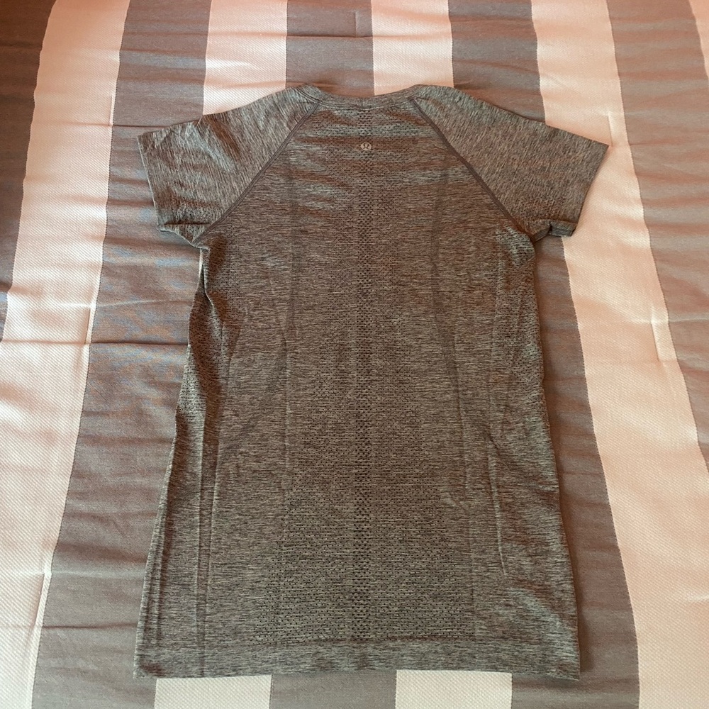 Lululemon Top - Picture 3 of 4